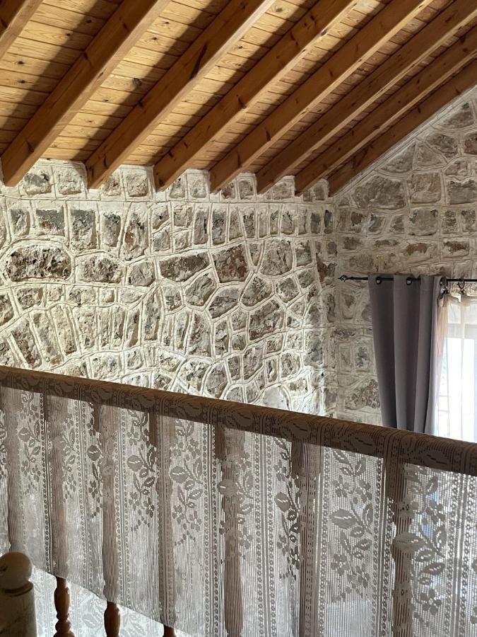 Marina Castellana Studios Chalki Town Extérieur photo